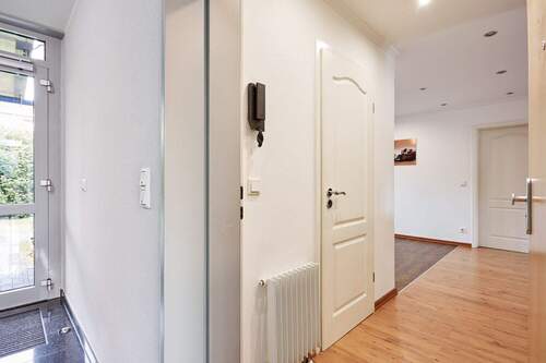 Eingangsbereich - 3 Zimmer Etagenwohnung in Düsseldorf