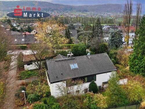 Luftbild mit Aussicht auf das Wiehengebirge - 8 Zimmer Einfamilienhaus zum Kaufen in Minden