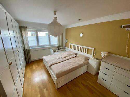 Schlafzimmer - 3 Zimmer Etagenwohnung in Köln