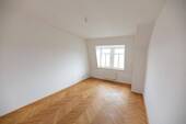 Zimmer 1 - 2 Zimmer Etagenwohnung zur Miete in Dresden
