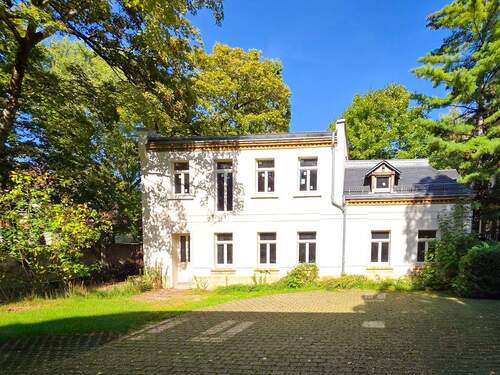 Außenansicht - 4 Zimmer Mehrfamilienhaus, Wohnhaus zum Kaufen in Leipzig
