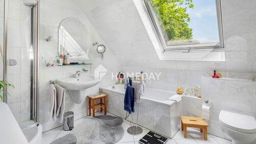 1. OG Badezimmer 1 - 