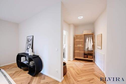 Schlafzimmer mit Ankleide - 