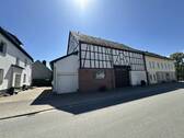 Außenansicht Scheune - 9 Zimmer Einfamilienhaus in Argenthal