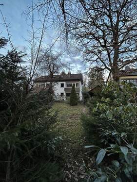 Haus vom hinteren Garten - 5 Zimmer Doppelhaushälfte zum Kaufen in Vaterstetten
