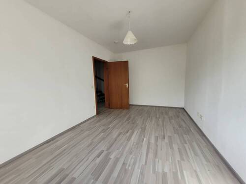 Zimmer 1 - 