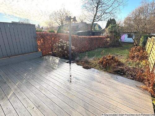 Terrasse - Garten - 4 Zimmer Mehrfamilienhaus, Wohnhaus in Quickborn