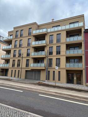 Vorderansicht 1.jpg - moderne, altersgerechte 2-Raum Wohnung nähe Schloßpark