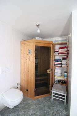 Wannenbad mit Sauna - 