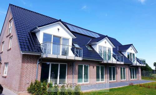 Mehrfamilienhaus - 2-3 Zimmer Wohnung mit Balkon und Stellplatz in Pronstorf zu mieten
