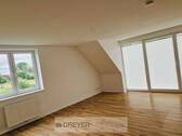 Wohn-u. Esszimmer - 