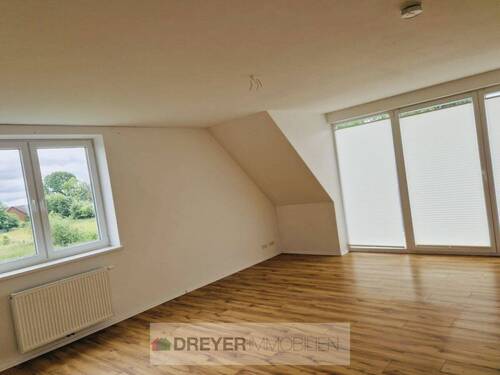 Wohn-u. Esszimmer - 