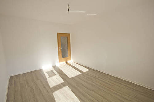 Wohnzimmer - 3 Zimmer Etagenwohnung in Halle (Saale)