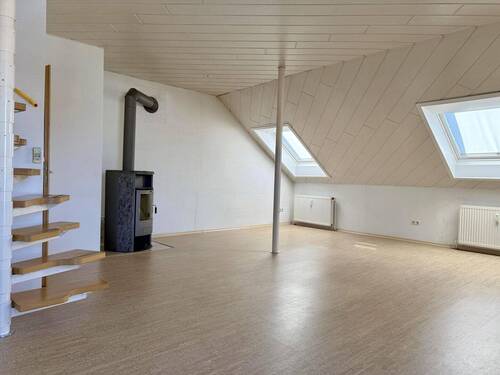 Wohnzimmer Ansicht 2 - 3 Zimmer Etagenwohnung zum Kaufen in Rheinmünster