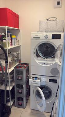 Abstell- und Hauswirtschaftsraum - 