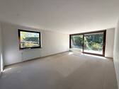 Wohnzimmer mit Terrasse - Etagenwohnung mit 89,00 m&sup2; in Lübeck zum Kaufen