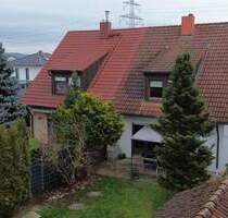 Doppelhaushälfte mit Garage in ruhiger Lage von Heroldsbach-Thurn