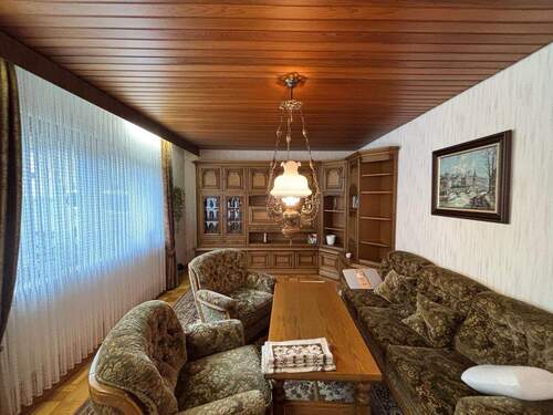 Wohnzimmer - 5 Zimmer Einfamilienhaus in Berglicht