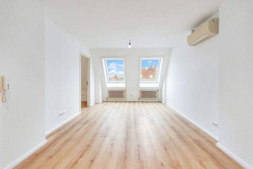 Wohnen - 2 Zimmer Etagenwohnung zur Miete in Stuttgart