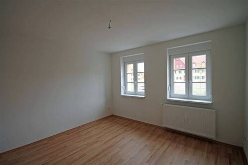 Wohnzimmer - 2 Zimmer Etagenwohnung in Bitterfeld