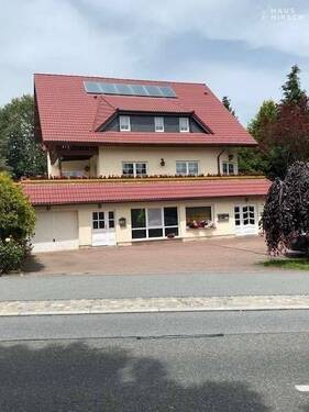 Straßenansicht - 1 Zimmer Mehrfamilienhaus, Wohnhaus zum Kaufen in Lawalde