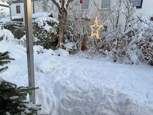 Garten im Winter - 5 Zimmer Doppelhaushälfte zum Kaufen in Puchheim / Puchheim-Bahnhof