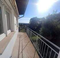 *Auf 2026! Ihre kurzfristig beziehbare Eigentumswohnung mit Balkon, Garten & Doppelgarage und tollem Ausblick* - Waltershausen