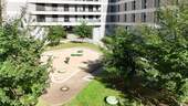 Spielplatz im Grünen perfekt für Kinder - 