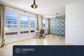 Einladender & heller Wohnbereich - ?? Perfekte City-Wohnung am Alex! Strahlende 1-Zi-Whg mit Panorama-Fensterfront & Aufzug in Mitte