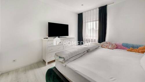 1. OG Elternschlafzimmer 1 - 