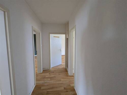 Flur - Etagenwohnung mit 68,00 m² in Lüdenscheid zur Miete