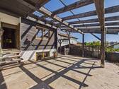Terrasse mit Pergola - Einfamilienhaus mit 131,90 m&sup2; in Massenbachhausen zum Kaufen