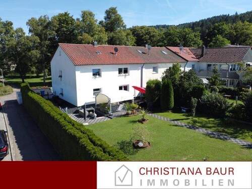 Hausansicht - SCHÖNER WOHNEN: Einfamilienhaus mit Garten 2 Garagen, Ebingen