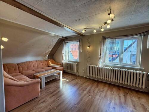 Wohnzimmer - 6 Zimmer Einfamilienhaus in Geratal