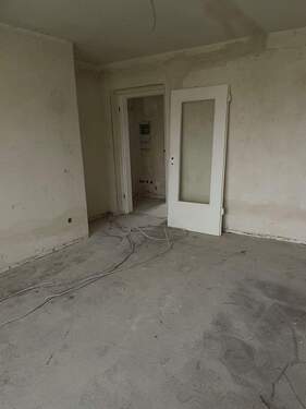 Wohnzimmer (in Sanierung) 2.jpg - 