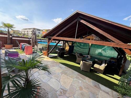 Außenbereich - 5 Zimmer Doppelhaushälfte in Staufen im Breisgau