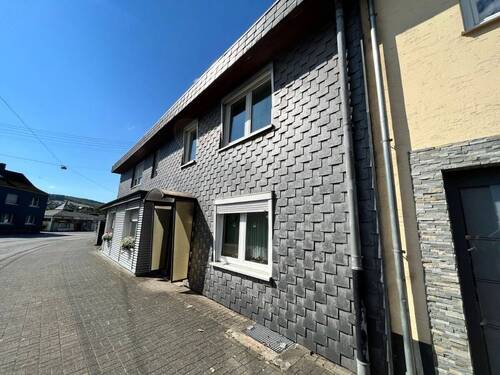 Bild... - 5 Zimmer Reihenmittelhaus in Herdorf