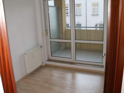 Zimmer mit Balkon - 2 Zimmer Etagenwohnung zum Kaufen in Zittau