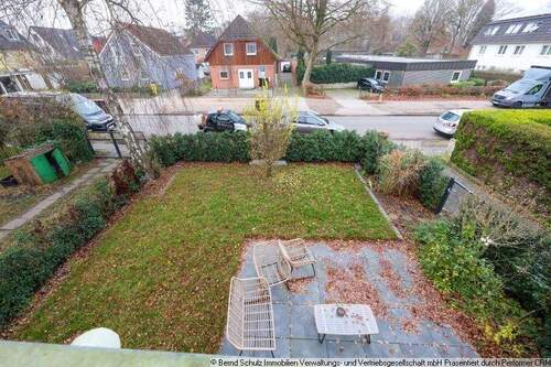 24 Blick in den Garten - 