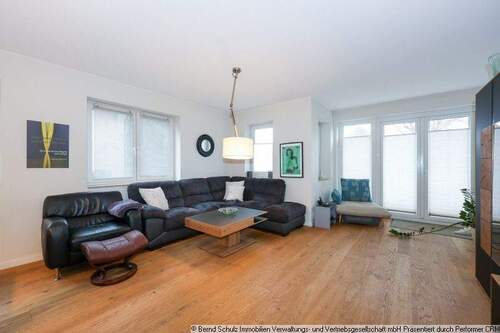 4 Wohnzimmer - Doppelhaushälfte mit 168,60 m&sup2; in Hamburg zum Kaufen