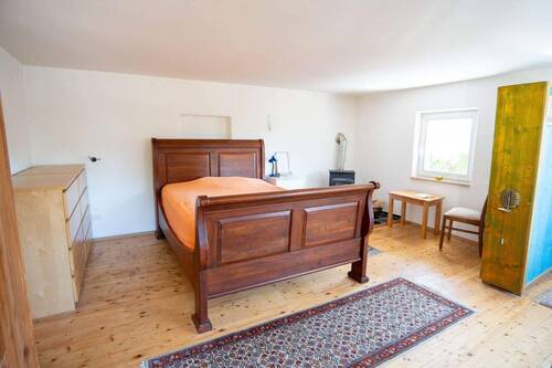 Schlafzimmer 2 OG - 