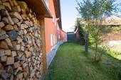 Gartenstreifen hinterm Haus - 
