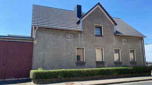 Straßenansicht - 5 Zimmer Einfamilienhaus zum Kaufen in Mockrehna