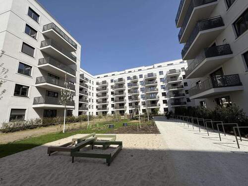 Innenhof - 2 Zimmer Etagenwohnung zum Kaufen in Berlin