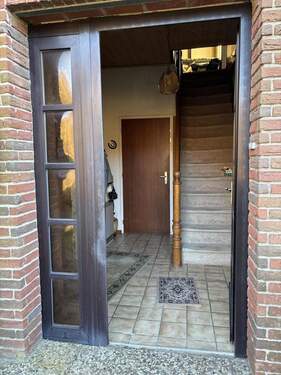 Eingangsbereich - 7 Zimmer Einfamilienhaus zum Kaufen in Mittelangeln