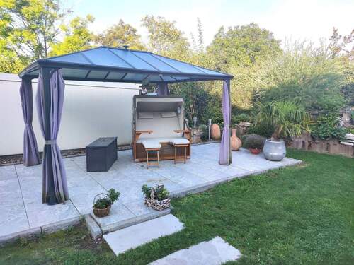 Terrasse im Garten - Einfamilienhaus mit 334,00 m&sup2; in Erfurt zum Kaufen