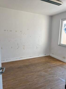 Büro 2 Ans. 1.jpeg - 