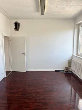 Büro 3 Ans. 2.jpeg - 