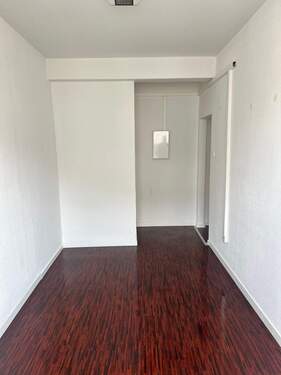 Vorzimmer Büro 4 Ans. 2.jpeg - 