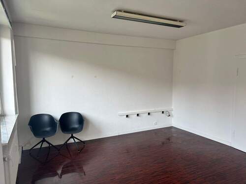 Büro 1 Ans. 3.jpeg - 